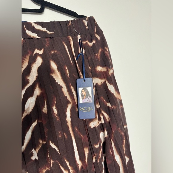 Rachel Roy Accordion Knife Pleated Long Skirt Career Casual NWT Size L - Picture 4 of 5